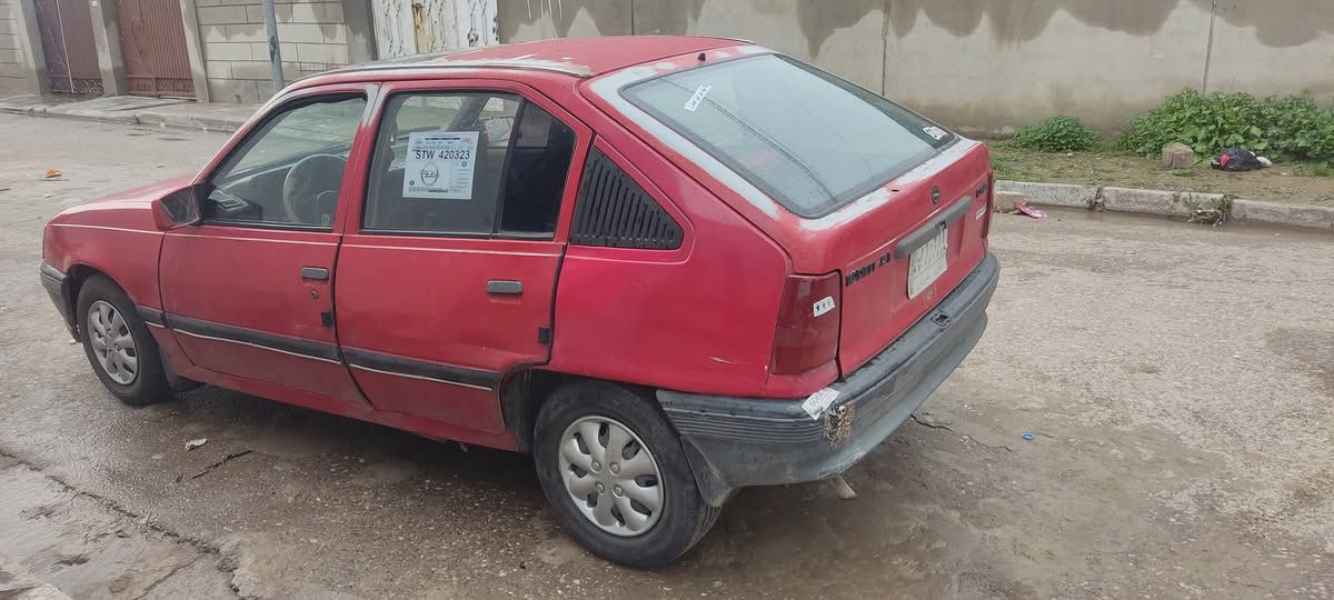 السلام عليكم كاديت موديل 91سنويه عضم مشروع وطني ل2029كابون بانزين ماستر شرط وكاله وتحويل طخمها تايرات كله نضيف كهربائيّة كله شغال سياره جاهزه السعر20وبيها مجال بسيط ***********.. *********** مكلف بل نشر
