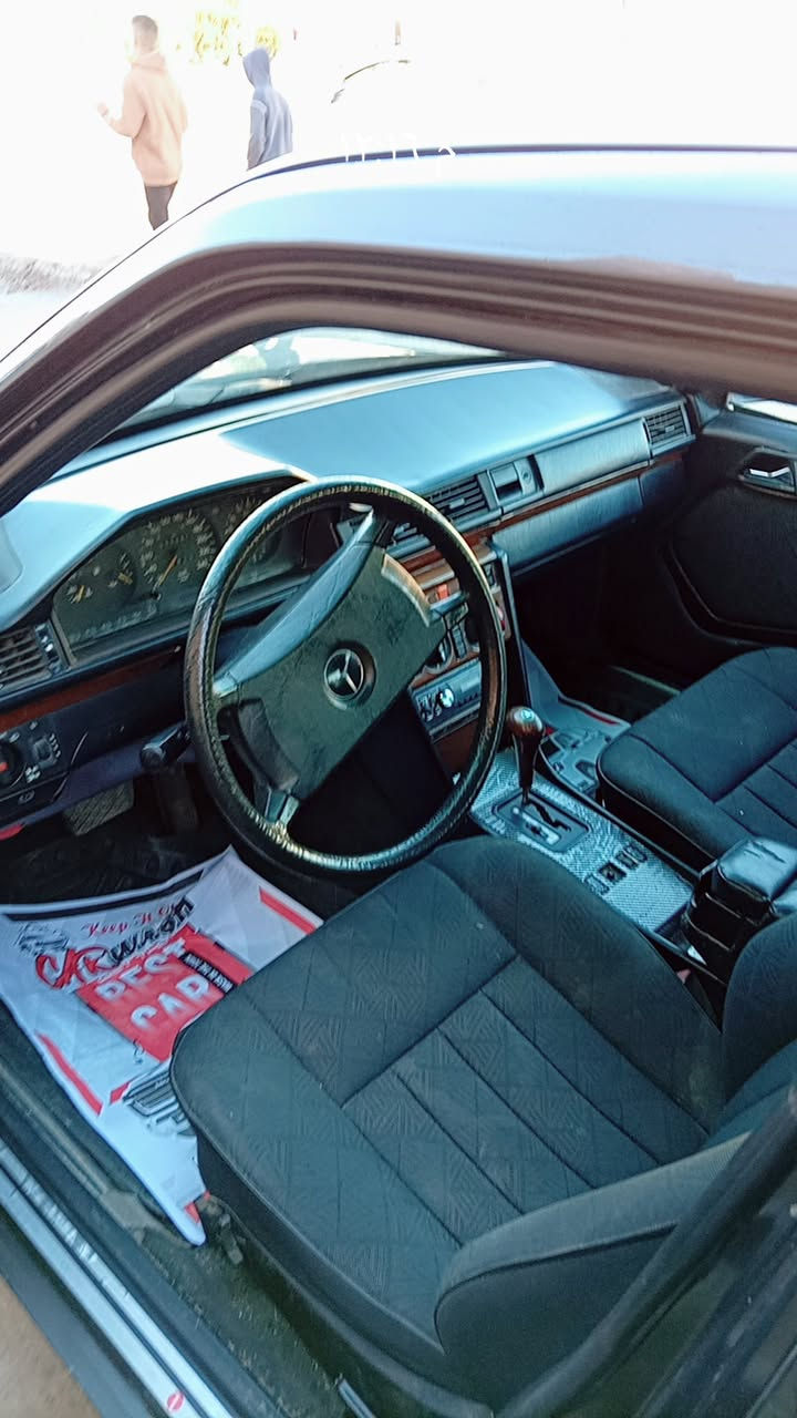 سلام عليكم دب موديل 91 محور بطه صدر خلفي امامي نظيف غرفه جديده مال 95 قواعد معمرات بيها دخان بس من شغل صبح سعر 55 بي مجال مكان ديالى المقدادية رقم ***********
