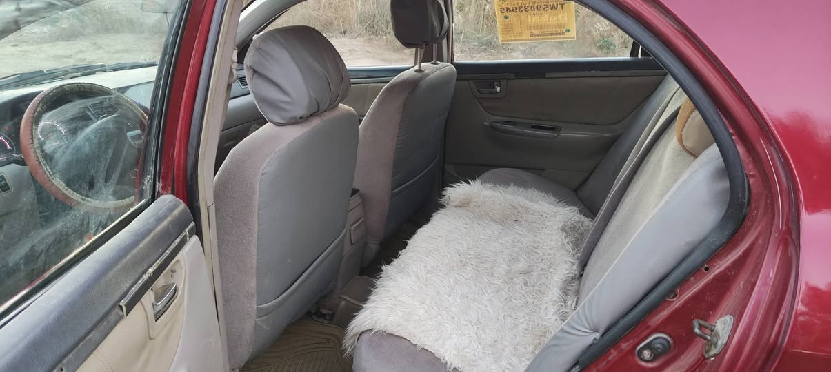 السلام عليكم جيلي 2012 للبيع جاهزه ماناقصهه شي رقم واسط  انكليزي سنويه لل 27 يمته ماتريد اداورلك بسمي كهربائيات كله شغاله شاشه تراي وي ماتريد مكاني واسط السعر 47 وبيها مجال الاستفسار ***********
