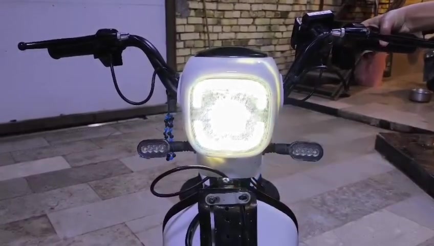 دراجه شحن
موديل 2025
بطاريات اصلي وكاله
شاشه  سويج  بصمه
نضافه 90 ./.
سعر 250
تواصل خاص


**إذا كنت صاحب هذا الإعلان وتريد حذفه لأي سبب، رجاءا أرسل رسالة إلى الدعم الفني**