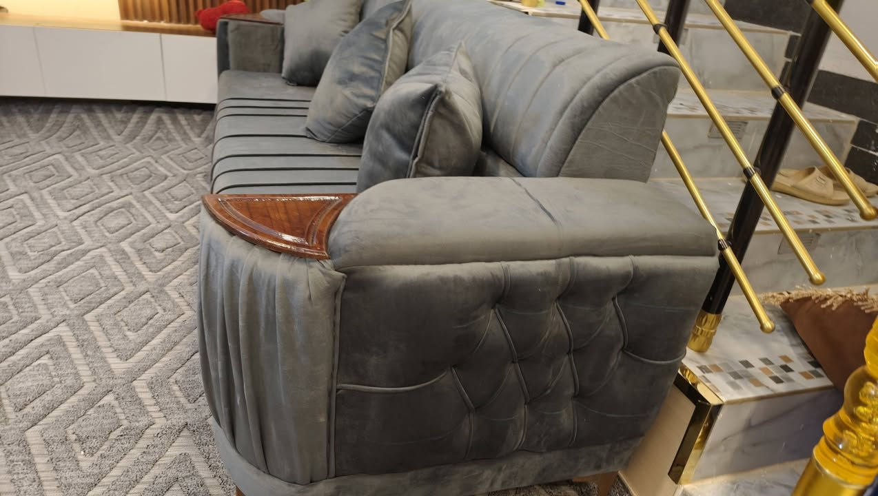 من بيت الزبون موديل واللون حسب طلب الزبون مع الضمااان ✅
الشارقه للاثاث 
ديوانيه حي الأمين عمود ٦٣٠
***********
