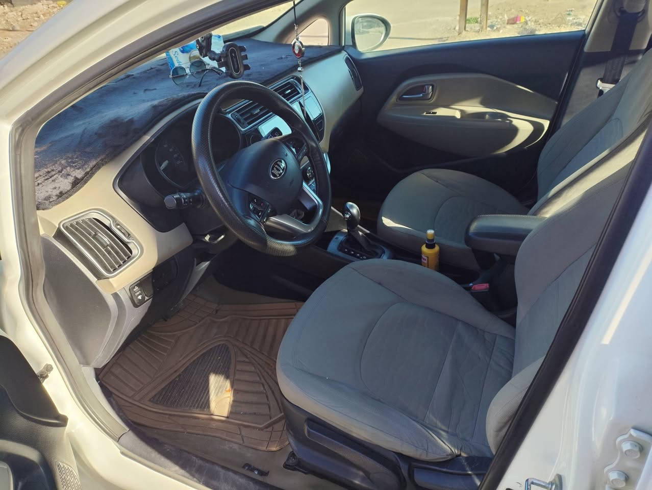 سلام عليكم
كيه ريو ٢٠١٦
خليجي رقم بغداد اي حادث ما بيه مواصفات عده فتحه 
السعر ١٠٦وبيه مجال شي بسيط مكان بغداد 
رقم هاتف ***********
