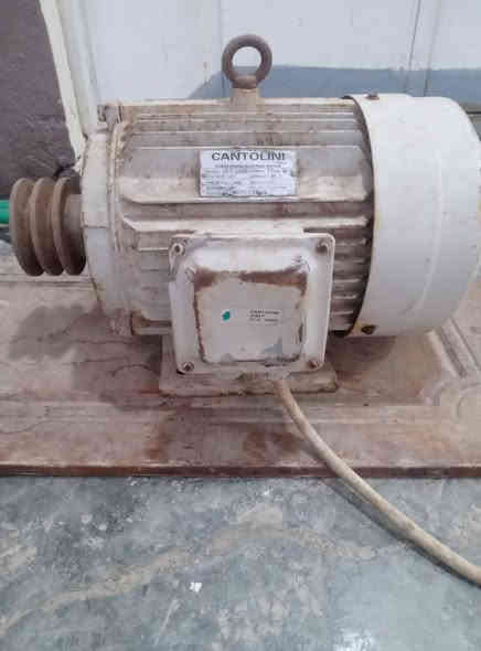 ١٠ حصان بلادي كلش نظيف ٣٠٠٠ الدورة السعر ٣٠٠ الف ابوغريب ***********
