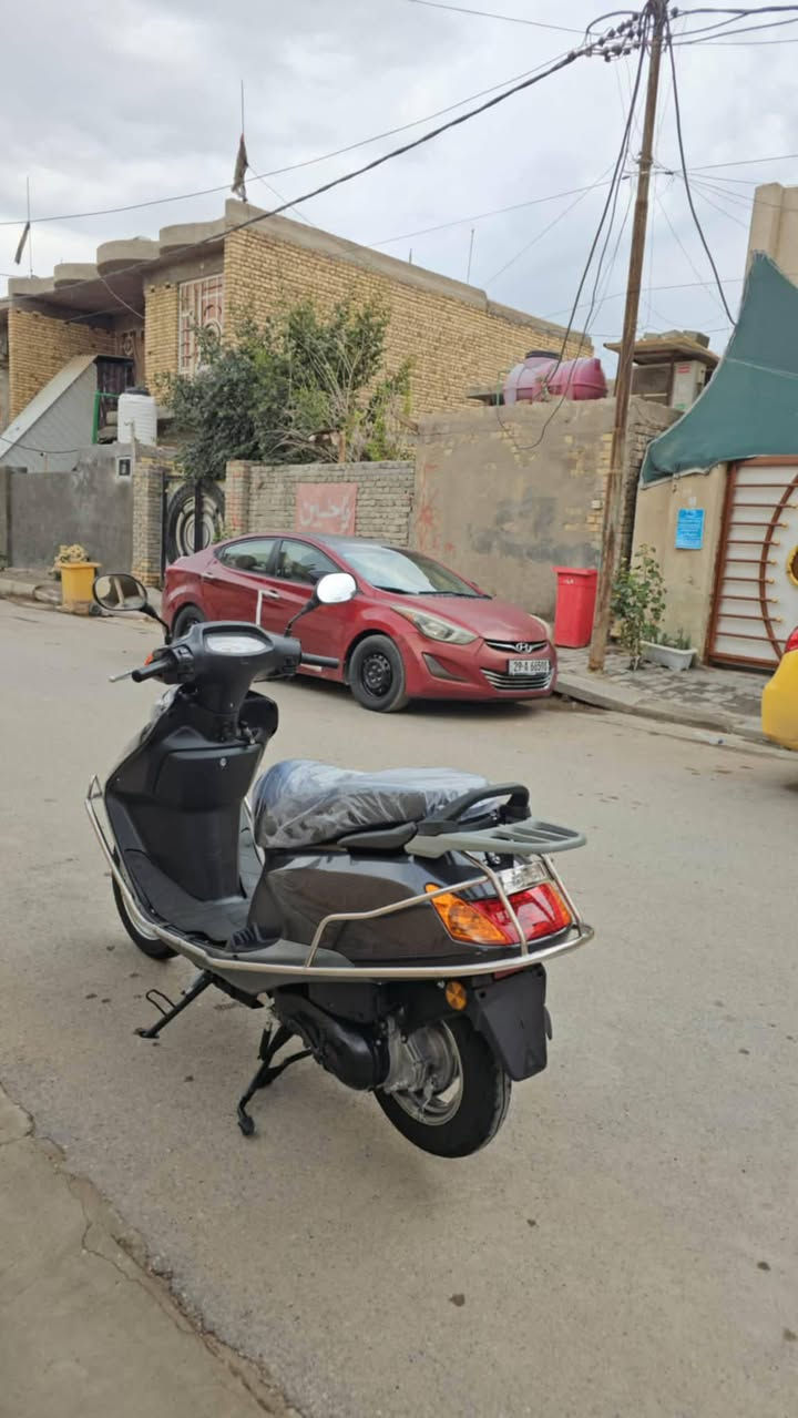 سلام عليكم للبيع سبيسي ماليزي زيرو موديل 25 كفاله عامه صالها كم يوم  من طالعه من معرض دراجه جديدة زيرو بعدها جديده بل جيس ماماشيه 
اي استفسار خاص او  اتصل على رقم  
*********** 
*********** 
مكاني كوت الفلاحيه
