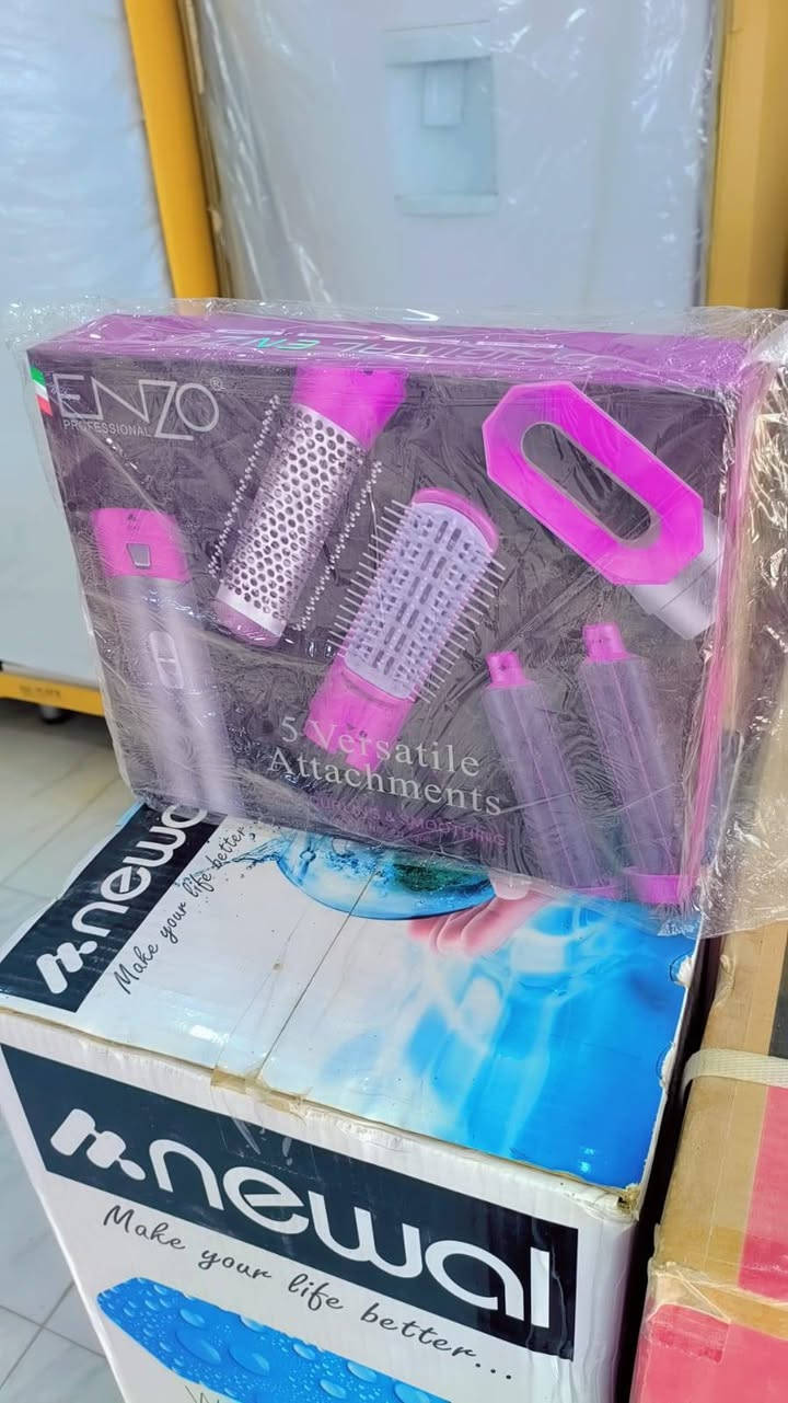 نعلن لكم عن وصول وجبة جديدة من والشسوارات مكائن الحلاقة ومصففات الشعر وبأسعار مناسبة علماً يوجد لدينا توصيل 
للحجز والاستفسار أتصال أو واتساب على الرقم التالي ***********
مصفف شعرمكائن حلاقة#شسوار_شعر
العنوان حي الحسين الجديد قرب كراج الاقضية مجاور مطعم بيت شنيشل
