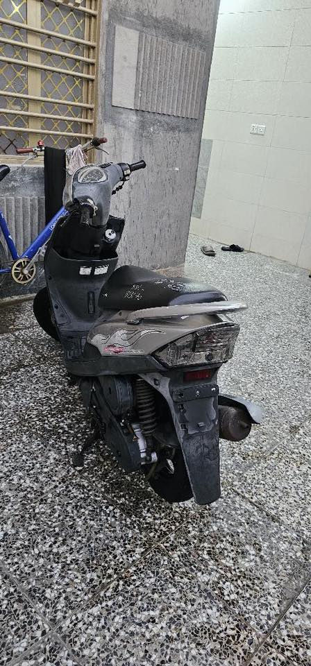 سلام عليكم دراجه ماكس عدله مال رمبه الدراجه بلكارتون شوفت عينك ماناقصهة برغي ختم واحد ويه المكينه ومكفوله كفاله سعر850وبيهة مجال حك الجيه 
***********
