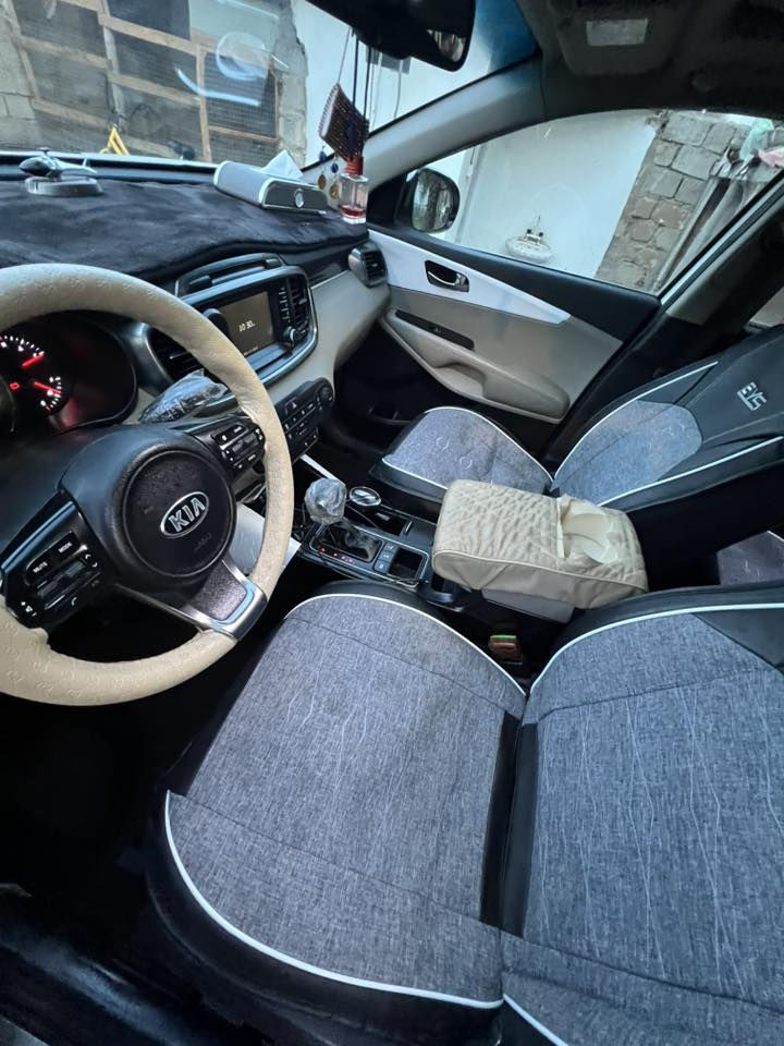 سورنتو ١٦ خليجي  رقم بغداد بسمي
فول مواصفات  واحد ع واحد 
مكفولة كفالة عامه
محرك  والكير كفالة عامة 
عداد المسافة80الف حقيقي
 المواصفات 
ستة سلندر 
٧راكب 
فور ويل 
٣ قطع تبريد 
بصمة تشغيل 
ابواب بصمة
مرايات شفط مع اشاير 
زراك لايت 
بانو راما طكتين جام 
مري شفط 
علامة سورنتو بدوسة ضوئيه
حساسات امامي
حساسات خلفي
٤ انضمة تشغيل سبورت ...ايكو.... عتيادي... ادشن
٥ ويل كروم
شاشة 
فول تحكم ستيرن 
مكينة وكير وحدادية كلش جديده
زنون عالي  ناصي 
كشافات ضباب
كشن السايق ولراكب كهربائي
كامرة دوارة خلفية
كشن امامي خلفي تدفئة وتبريد 
ونعتذر عن الاطالة بعد بيه مواصفات 
العنوان ديالى 
للاستفسار ***********
