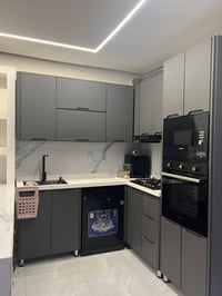 مطابخ HDF • ابواب وشبابيك المنيوم • غرف نوم MDF