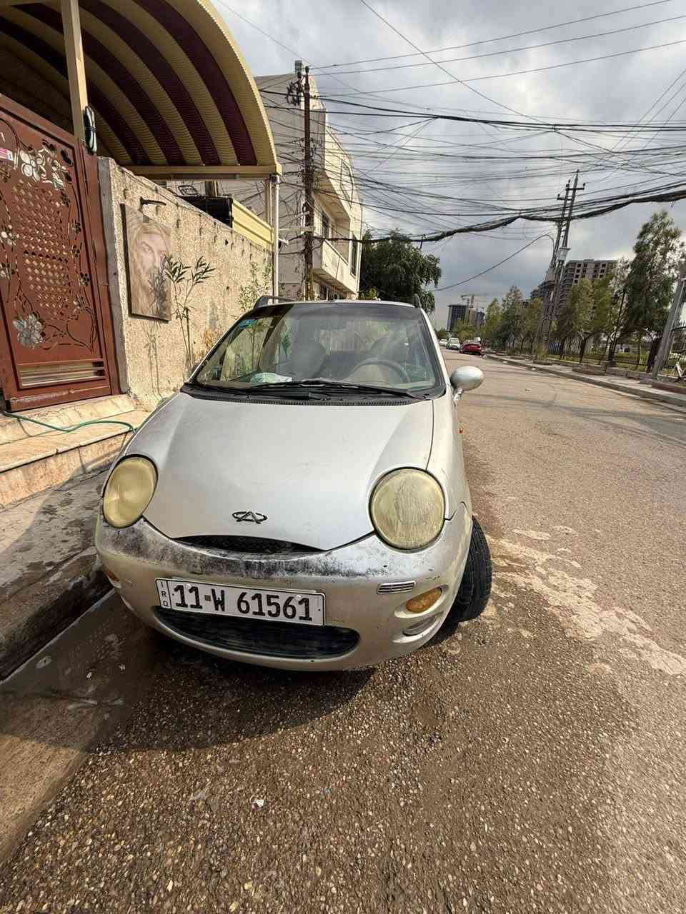 كيو كيو نظيفه جاهزة من كلشي كير ومحرك وتدفئه وتبريد وتايرات جاهزة بس شغل وأمشي وبأسمي كير اوتماتيك مصار فترة بدلت منظومه الكير موديل 2009 رقم انكليزي محرك 4 سلندر اتعلمت بيها واريد ابيعهه سعرها 27 ورقه للتواصل ***********
