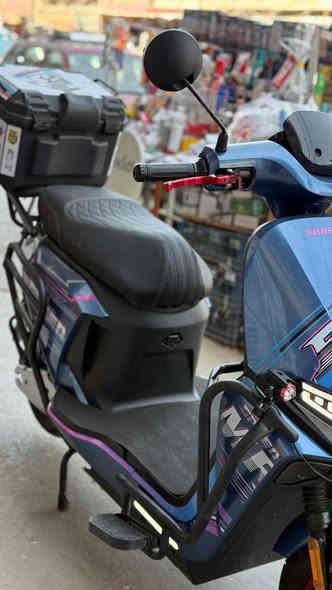 سلام عليكم دراجه شحن فول موصفامستخدمه قليل
*********** سعر 750. وبي مجال
