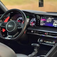 شباب سيارة k5 موديل 2021  فول مواصفات 1/1 سياقه ذايتيه  تحديد مسار كشن...