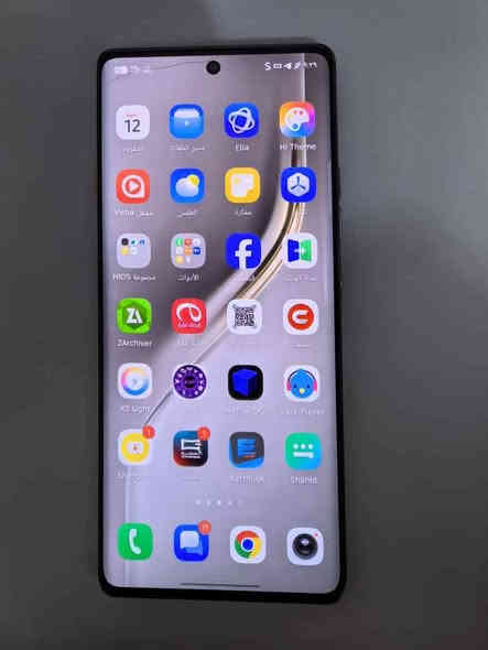 جهاز تكنو كامون 40pro
موصفاته معروفه مع شاحنه والكارتون الذاكره, 256
فقط بيه فطر صغير كما موضح بصوره يم الكامره الاماميه
سعر الجهاز 200
مع ساعه انفكس و ايربود انفنكس لبيع  قيمهن وخذهن 
المكان ميسان
رقم الهاتف *********** عمارة
