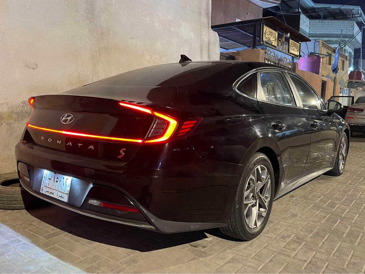 هونداي سوناتا كوري موديل 2021 بصره حره تحويل 
سيارة بيها رش كوريا قطعتين فقط وباقي كفاله عامه 

سيارة بلاد خط واحدٍ غاز 
موصفات سيارة 
لدات شمعه خلفي
زنون امامي عالي ناصي
شاشه و كاميرا 
سايد بريد بصمه 
تبريد فول قطعتين 
كير دكم 
تحكم ستيرن 
كروس قفل سرعه 
وبعد هواي موصفات 
سعر 170 $
*********** البصرة, العراق
