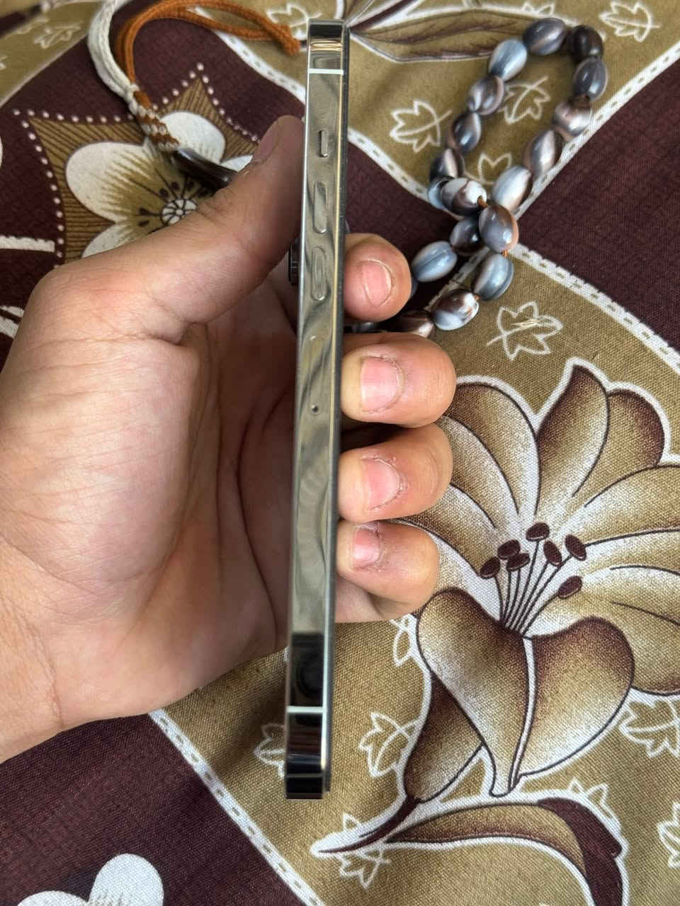 ايفون 13برو ماكس ذاكرة 256 بطاريه 89 لون ابيض مبدل فقط شاشه تفصيخ امانة الله جهاز نضيف كلش 
للاستفسار ***********
