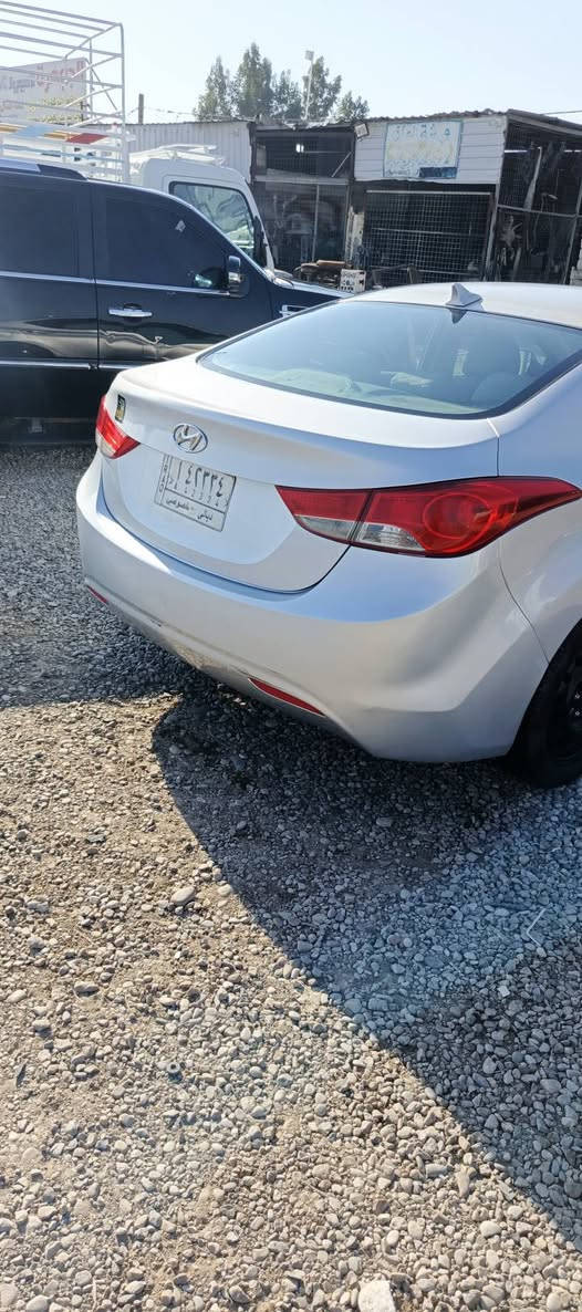 السلام عليكم البيع النترا موديل2012
سياره مصبوغه حزام اثر جراد وعندي فديو قبل صبغ
كير محرك صدر خير من حادثها بس بنيد عنوان ديالى جديده الشط قريب على بوابه بغداد سعر 98وبيها مجال حك جيه 
***********
