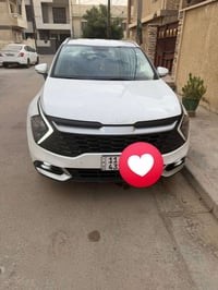 سبورتج مديل ٢٥ ماشية ١٧ الف باسمي رقم بغداد كفاله عامه من الصبغ والبار...