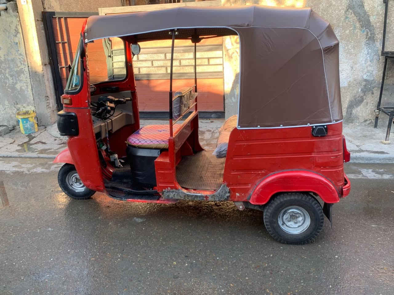 السلام عليكم
تكتك موديل   18 مرقمه رقم وسنويه بسمي تحويل ثاني يوم

تكتك خير من الله لاتنقيص ولا تبخير 
بيها صفحه وحده فقط يحتاجلها صبغ 
والدوس معمره هم يحتاجلها صبغ فقط 
البقيه تجي وتشوف بعينك خير من الله 
 
5800 وبيها مجال 
مكاني الشعب 
رقمي ***********
