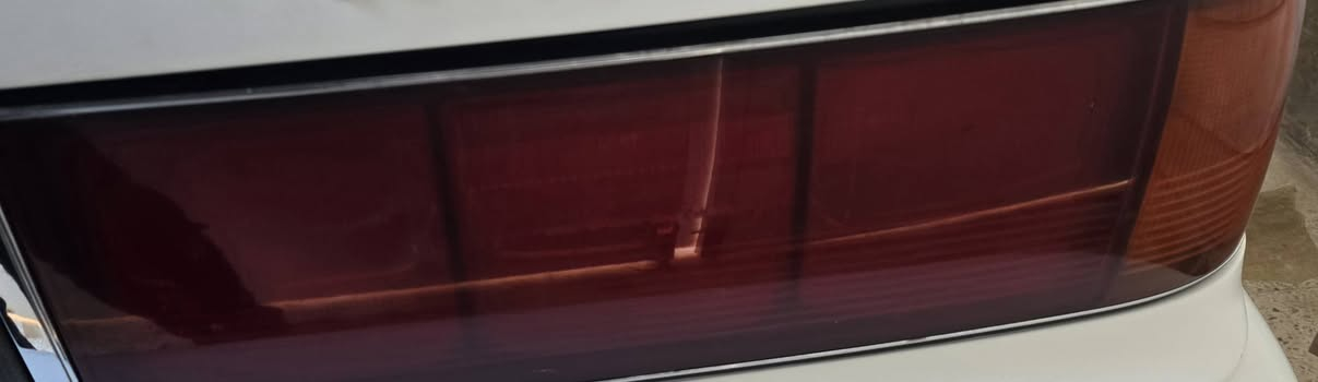 زوج بك لايت ارنب اصلي نظافه ٩٠% جهة اليسره بي فطر بس مايعبر نهائي شرط ومايبين... مع قاعدة الرقم السعر ٢٠٠ الف...***********..***********
