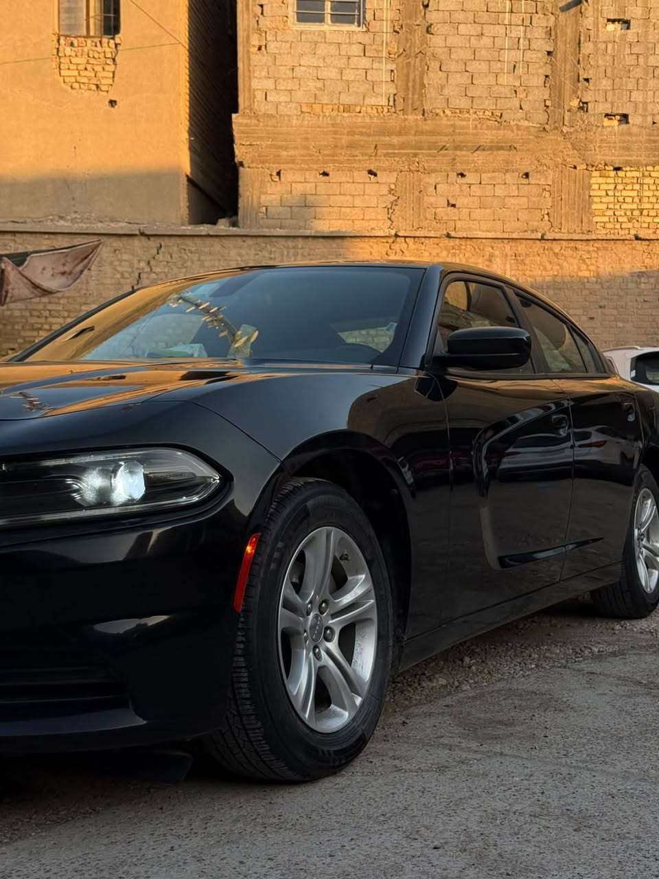 جارجر ٢٢ sxt
بجم امامي خلفي كبس كلين تايتل حادث باب نفسه مصبوغ 
بدون ايرباك بدون اي نقص جاهزه ومكفولة من كلشي 
حساس كامره شاشه جبيره تشغيل عن بعد 
رقم بغداد
للتواصل واتساب أو اتصال غير متواجد ع الفيس 
***********
