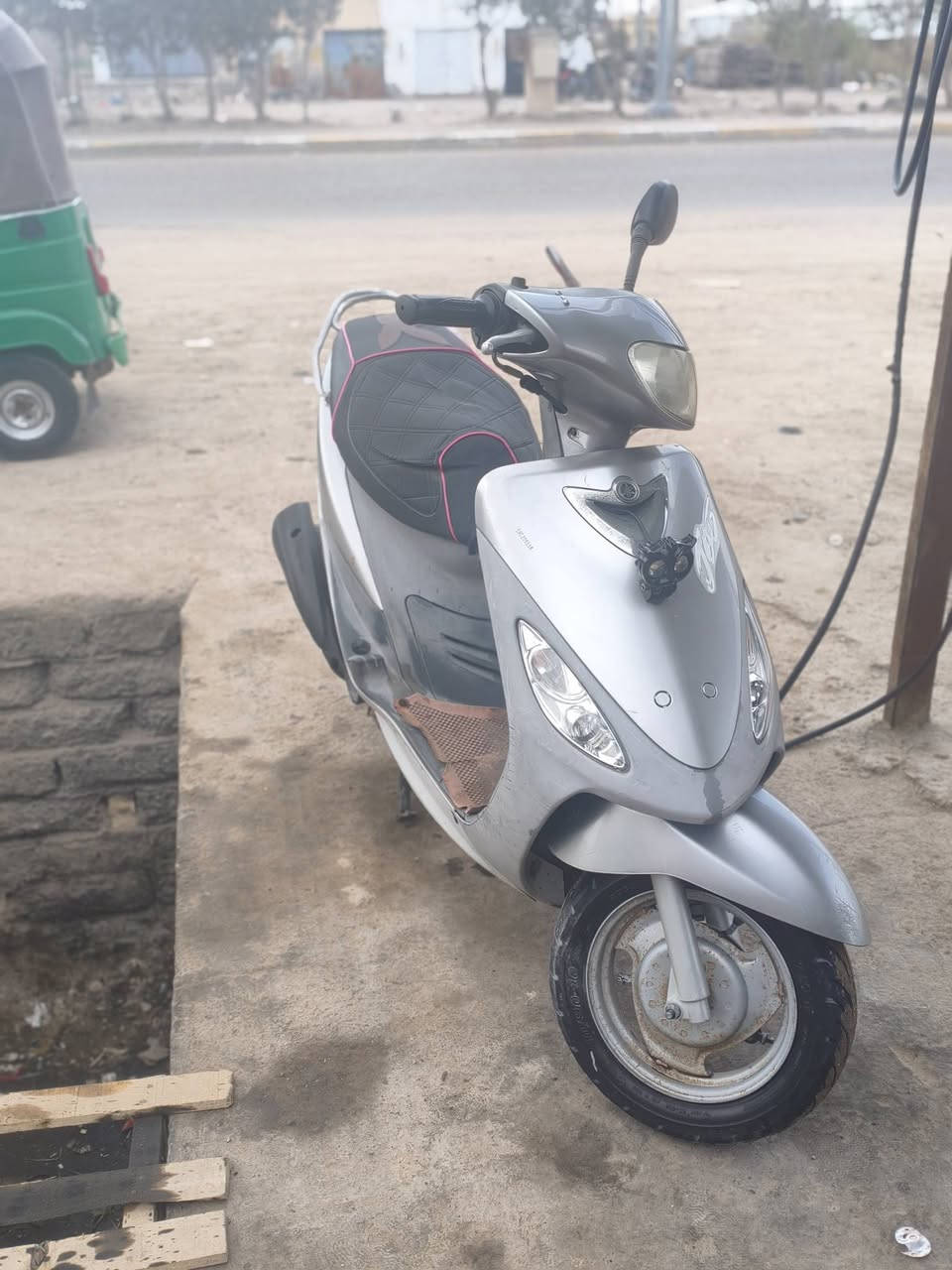 سلام عليكم دراجه ماكس قچمه للبيع الدراجه خير من الله مكفوله كفاله عامه نقصه بس هندر وكابريته فقط السعر 950وبيه مجال حك الجيه البصرة قرنه


**إذا كنت صاحب هذا الإعلان وتريد حذفه لأي سبب، رجاءا أرسل رسالة إلى الدعم الفني**