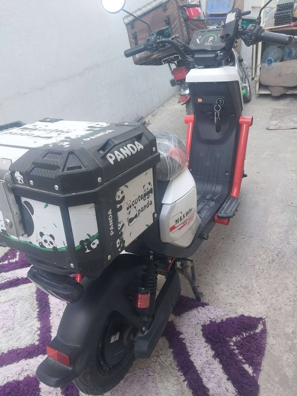 سلا عليكم
دراجه شحن موديل 2025 كله شغال بلادي دبل سويج 4بطاريات 3 نمر سعره 450 وبي مجال مكاني كركوك شراي يخابر ***********
