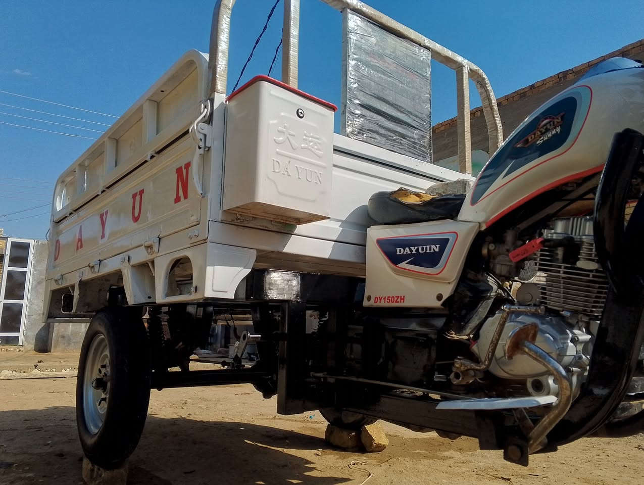 سلام عليكم ستوته للبيع مديل 2018اوراق كامله كفاله عامه من الطول للطول برغي مانقصهه مثل ماتشوف كدامك بل صوره مكينتهه مامفتوحه مضخم مو وياهه سعرهه اب1500او بيه مجال للشراي ماتشتري لاتواعد  مكاني شطره ***********
