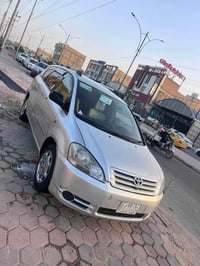 ابصم 2002 • سيارة 7 راكب • سيارة مكفولة • تبريد 3 قطع • شاشة كاميرا • ...