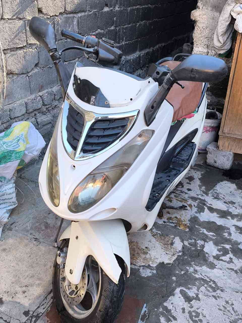 السلام عليكم هاي الحلوه للبيع لدراجه حلوه مابيه شي شغاله شلعه ومعدل ونكره تشتغل فقط الصفحه مثل ماموضح بلصوره مفتوحه مره وحده كل شي بلادي سعر 450وبيه مجال ***********رقمي بس واتساب
