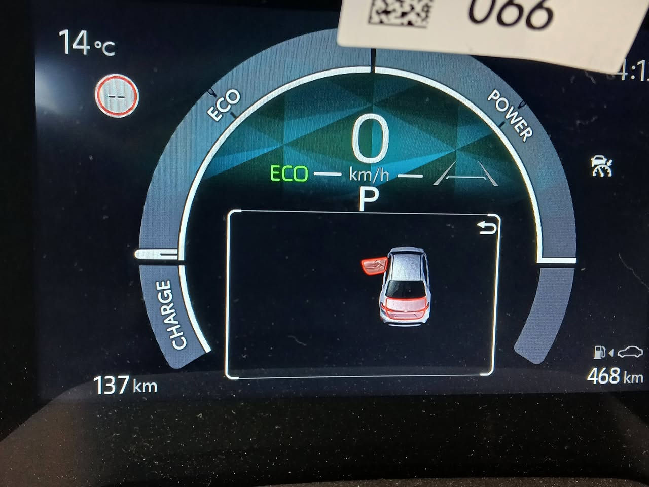 كورلا موديل ٢٠٢٥ شكل الخليجي السيارة زيرو مرقم كامل ماشية ١٣٠ كيلو على كد الترقيم بيهة فعصة اصبعين باب خلفي ومصلحة درجة أولى السعر ٢٤٥٠٠ للاتصال *********** الصليخ
