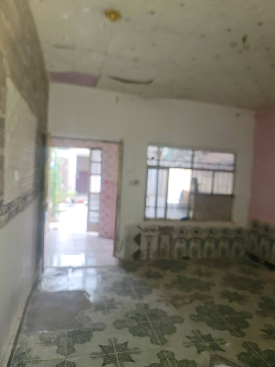 سلام عليكم اخوان مشتمل للايجار بحي ابوسديره قرب القاعه الرياضه ***********
