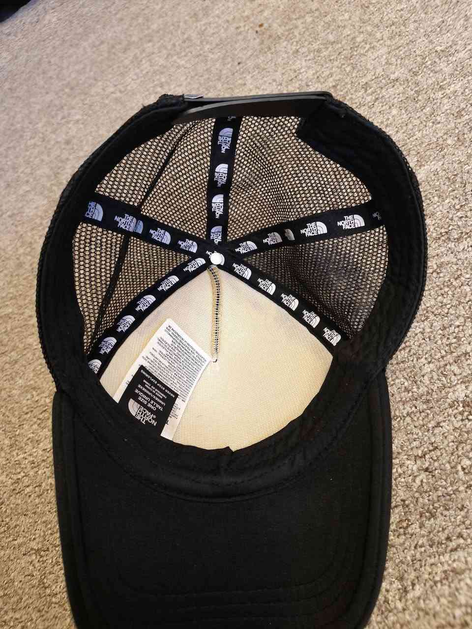 نورث فيس أصلي
سعر 25الف


**إذا كنت صاحب هذا الإعلان وتريد حذفه لأي سبب، رجاءا أرسل رسالة إلى الدعم الفني**