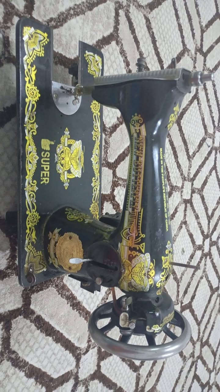 مكينه ام الفراشه للبيع نضيفه وتشتغل يحتاجله بس دواسه بسمايه بلوك 600تريده تدخل خاص


**إذا كنت صاحب هذا الإعلان وتريد حذفه لأي سبب، رجاءا أرسل رسالة إلى الدعم الفني**