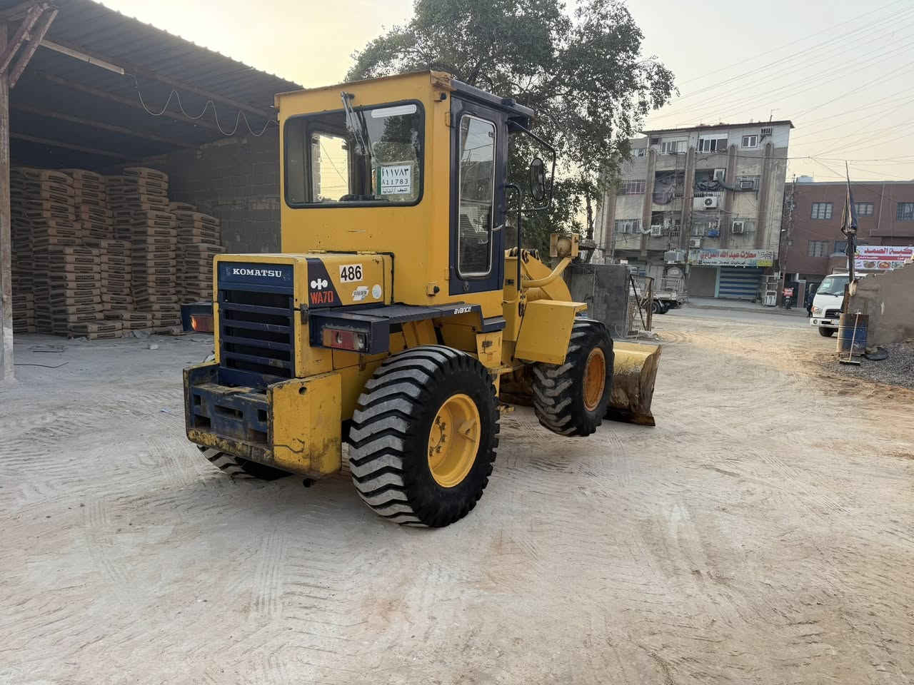 السلام عليكم شفل للبيع نوع كوماسكو حجم (٧٠) 
عنوان بغداد رقم الشفل نجف رقم الهاتف ***********
