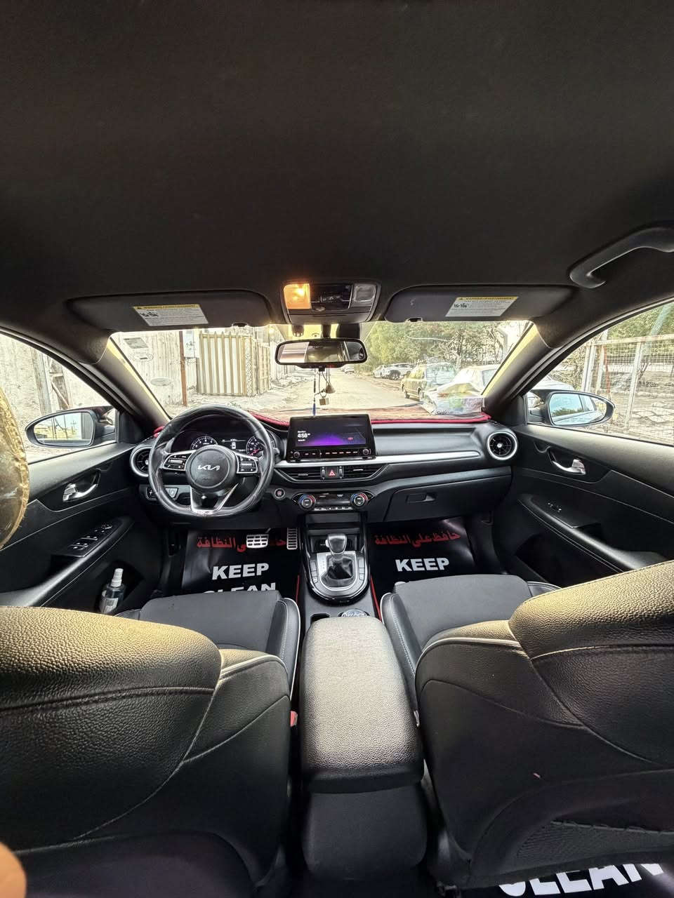 السلام عليكم
كيا فورتي 2023 GTمحرك ال20000 
فول مواصفات  بدون فتحه وقطع تبريد الخلفي 
سياره كدامكم نضيفه كلش  
مواصفاتها 
رادار امامي 
رادار خلفي 
رادار جانبي 
كامره خلفيه 
سستم قوي كلش 
تحكم ستيرن 
بيهه هواي موصفات 
هاي صورهه يمكم 
وصور الحادث مالتهه وشاصي 
سياره امانه الله كلش نضيفه 
السعر 155$ بيهه مجال جدا بسيط 
مكاني بغداد الدوره 
رقمي ***********
لتعبنيً اذا مو شراي 👍
