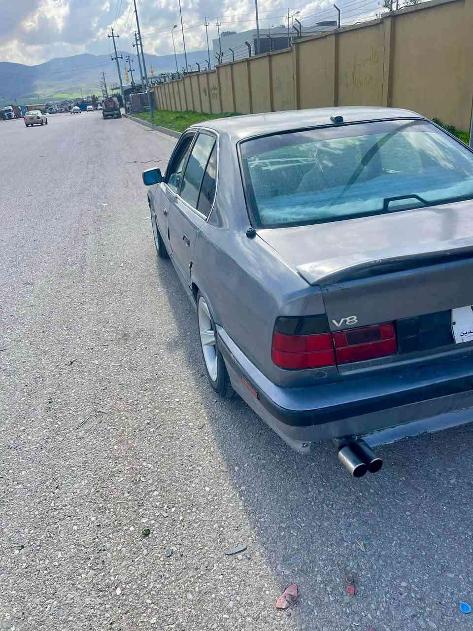 سەرەتا بەناوی خودا❤️❤️
BMW 520 گێڕ عادی مەكینە كەپس
ئاڕم. پلاستیك سلێمانی 
گێڕو مەكینەی بەشەرتی دە فیتەر دوكەڵو بوخاری نیە ئەكسلی بەشەرتتت مەكینەی دیجیتاڵە كارەبای گشتگیانی بەشەرت ناوگێچ كامل ئیشەكات 
گەرمی بەشەرتت🔥
تەبریدی هەموشتێكی پێوەیە كەمێك نەقسی هەیە 
تەقەو ڕەقەی نیە دەعمو لێدراوی قورسی نیە پێشو پشتی كەپسە شانوسەقفی بەس ماشەڵای دەوێت داشبوڵی تەقیویو ڕزیوی نیە ئاڕمو ئەوەلیاتو موسو بڕاوە بەشەرتت بۆقوەت بەس ماشەڵای دەوێت  
سعری (27)گەڵا پارەی علوجێكە 
سەیارەكە لەسلێمانیە 
قیستو قەرزم. نیە لەگەڵ ڕێزمدا 
ژم :*********** فایبەری لەسەرە Singapore
