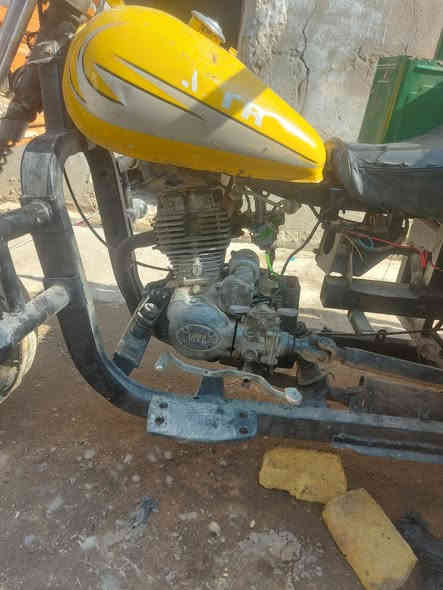 ستوته ادوات للبيع

مكفوله من العشاير شاصي بدي نضاف مكينه زينه
سعرها 500وبيهامجال لشراي لاستفسار الاتصال /***********
مكاني بصره قضاء القرنه
