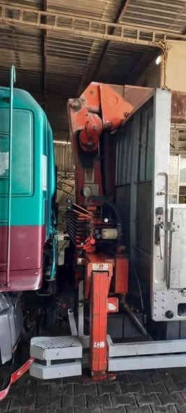 السلام عليكم

كرين هينو شيطان 

رقم بغداد 
موديل2003اصل
مامعلاية 
مداور ثاني يوم
كرين يونك 3سلايتات مخالف
مكينة 80 فاكيوم محسن
نضيفة 
مكفولة مكينة كير اكسل وحدادية 
السيارة بيهة قطر بالكرين مثل ما موضح بالصور 
الاتصال ***********
