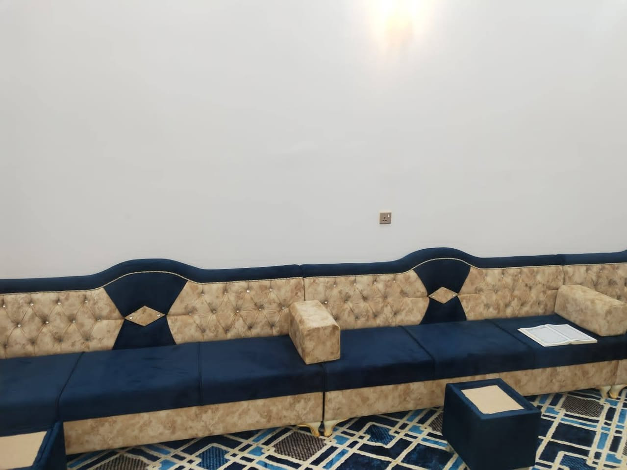 عرض لفتره محدوده من معمل ومعرض الاخوين للاثاث 
يوجد لدينا نضام اقصاد لحاملين ماستر الرافدين 
تفاصيل العمل 
القماش التركي او حسب اختيار الزبون 
و الاسفنج المميز عراقي 10سم 
الخشب جام روسي انج x انجين 
 الداير والصفاح بلوك ماليزي ١٨ملم
 المقعد  بلوك ملايزي15ملم 
ملاحظه كل المواصفات إلي وصفتها بلمنشور اذا ما تلكاها بلشغل لأ تستقبل شغلنا
ضمان حقيقي  5سنوات كل هذا بسعر 
ديوان مودرن سعر المتر100
سعر المتر تاج الملكي120
سعر المتر صاج زان 140 إلى 200 
كل الموديلات يجي وياها طبلات + مساند 
للاستفسار 
الاتصال ☎️ على الارقام التاليه 
او مراسله الصفحه ***********
‏‪078-324-89718‬‏
ملاحظه/يوجد لدينا كادر ياخذ قياسات ع حساب معمل 
يوجد لدينا خدمه توصيل بأسعار تنافسية
