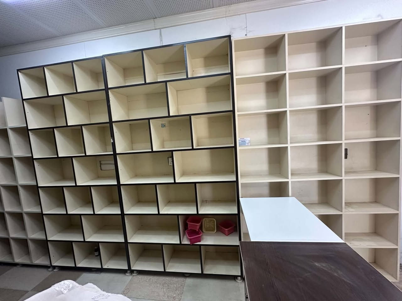 سڵاو ئەم ڕەفانەمان هەیە بۆفرۆشتن لەموادی ئێم دی ئیف دروستکراون زۆرتۆکمەو بەهێزن قیاسیان بەرزی 2,00م پانی 180سم قوڵی 30سم هەرکەس کڕیارە بانامە بنێرێت


**إذا كنت صاحب هذا الإعلان وتريد حذفه لأي سبب، رجاءا أرسل رسالة إلى الدعم الفني**