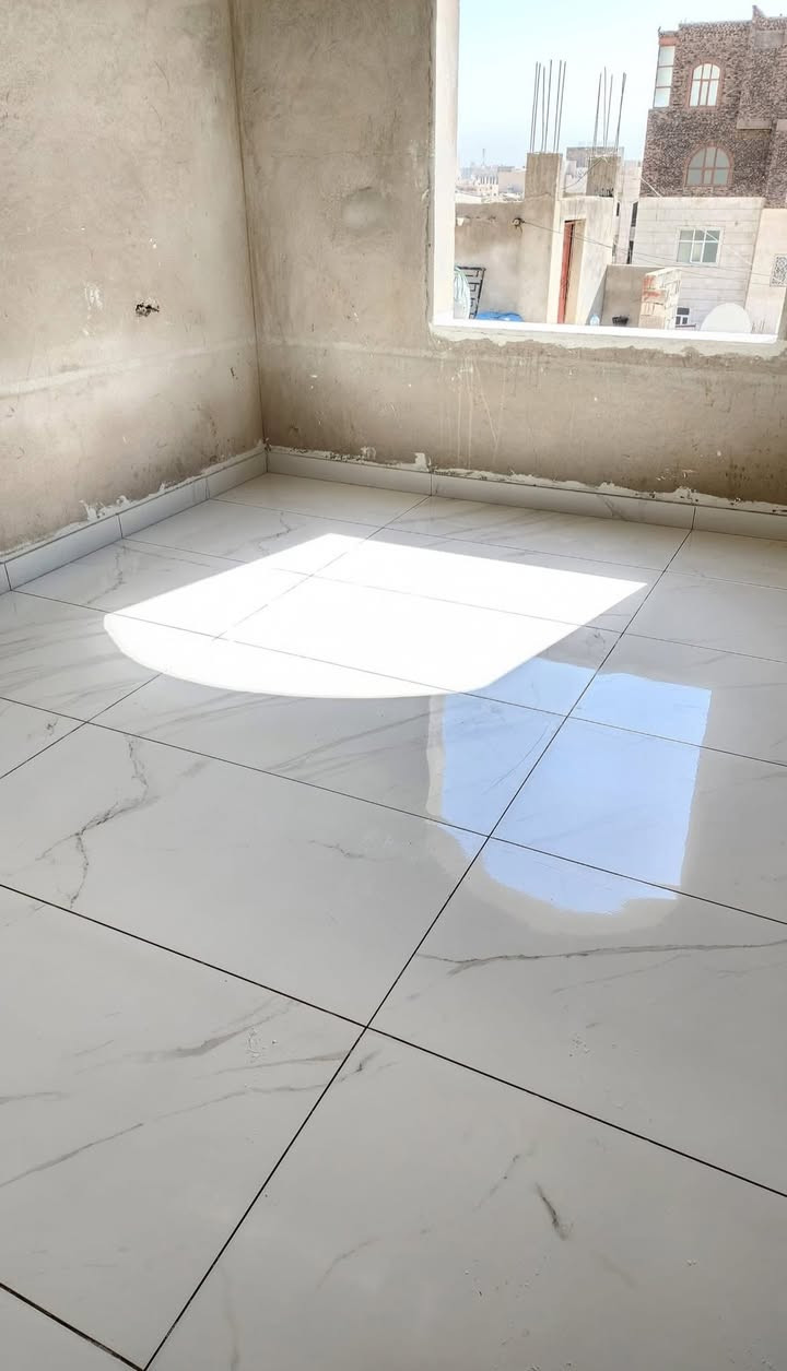 سلام عليكم اسطه سيراميك  وبنفس الوقت اسطه مغربي متفرغ حالين شغل هندسي   ***********
