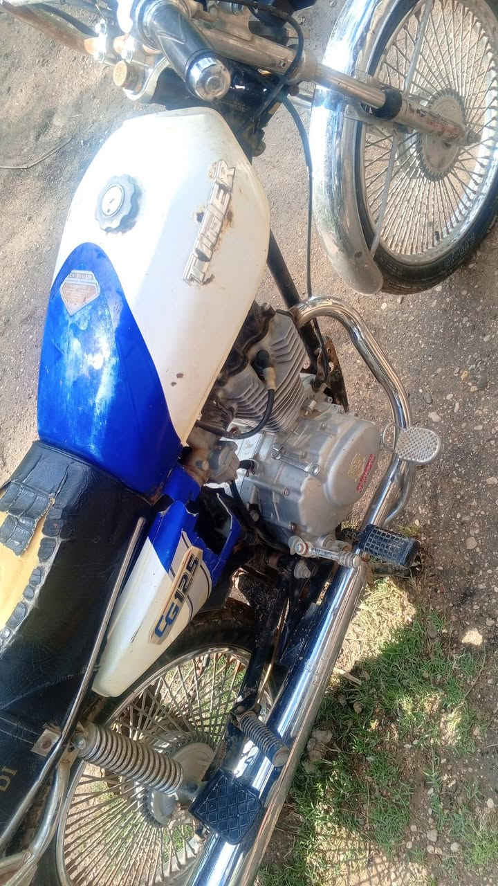 سلام عليكم دراجه تايكر للبيع كلك مكاني كربلاء الحسينيه سعر 300 شراي يتصل ***********
