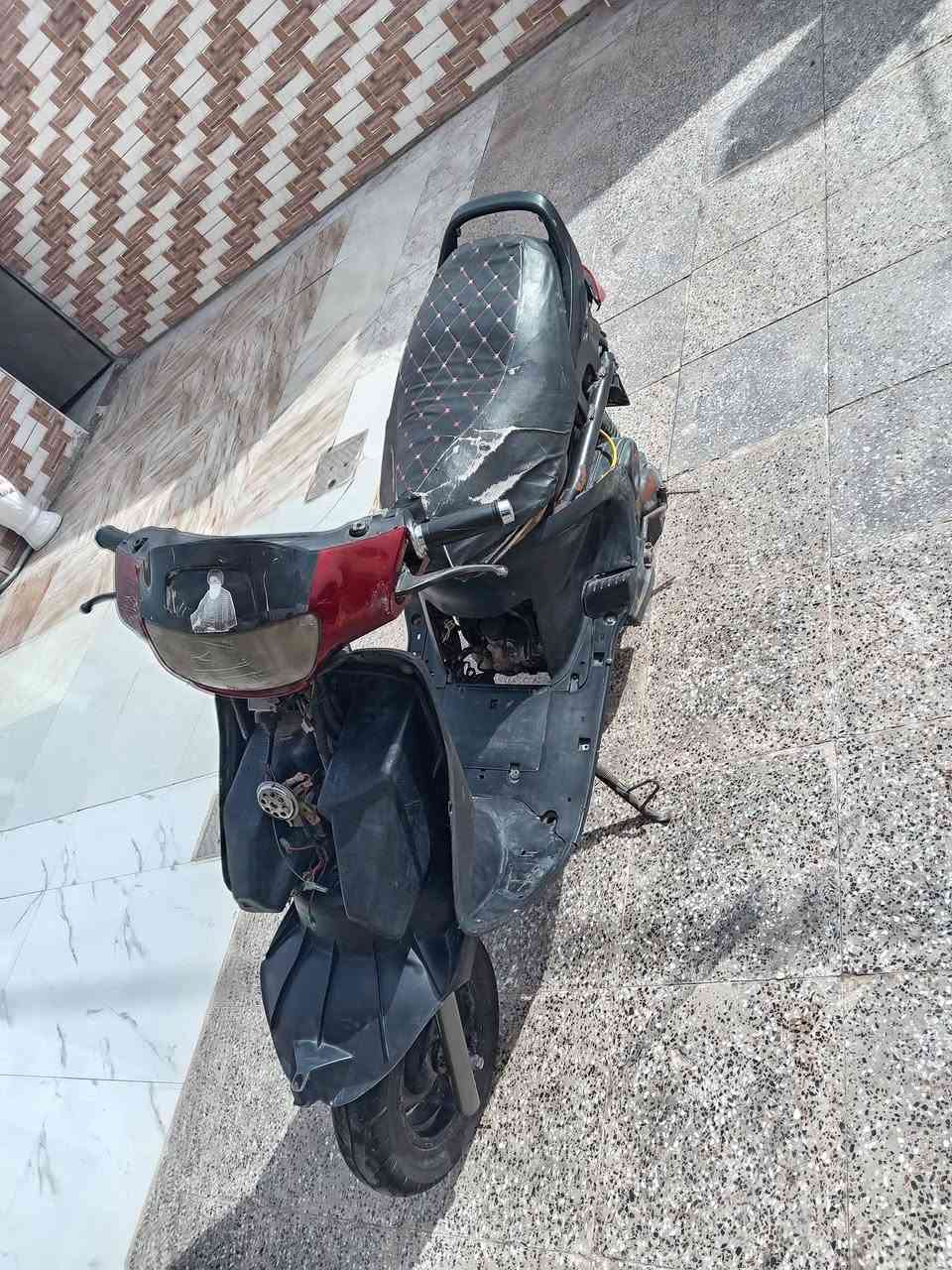 سلام عليكم
فراشه البيع 
 دراجه نضيفه
مجفته تجفيت
جديد مابيه كفر
لبيع سعر 300وبيه مجال
مكاني بابل كفل
رقم المبايل ***********
