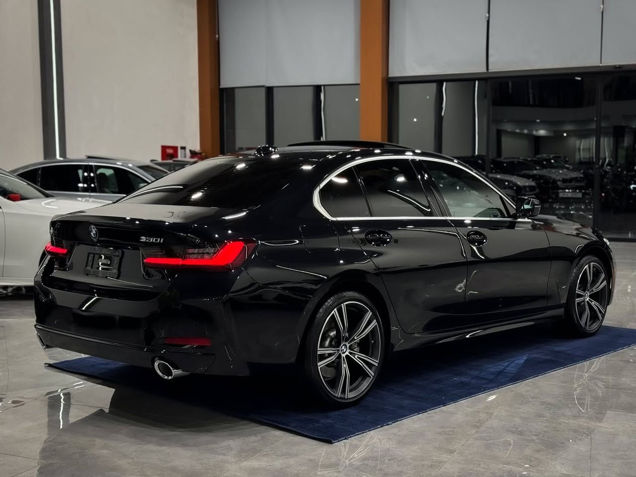 BMW 330i individual
مۆدێل:- 2024
ماوەی رۆیشتن:ـ 16 هەزار مایل
مواسەفات:ـ سلايد_داتاشۆ_ سەماعە هارمان کاردۆن-اوتو بارک _360 ڕادار _5 کامیرە_ناو قەیسی بیلادی-کوشین خەزن  و گەرمى  و جلدـ سندوق شەفت_ناو لید-شەغال-X Drive-
سەیارەکە واردی ئەمریکیە 
بێ بۆیاغ بێ تەعدیل دەعامیش بەشەرت

BMW 330i individual 
موديل:-2024
ماشيه:-16 الف ميل
مواصفات:- سلايد-داتاشو-ئۆتۆ پارک_سماعات هارمان كاردون-رادار 360 - 5 كاميرات-دواخل مشمشي بلادي-كشن تدفئه و خزن-دواخل ليد-صندوق شفط-تشغيل عن بعد- X drive-
سياره بدون صبغ بدون تعديل حتى دعاميات بشرط

تفاصيل اكثر الاتصال علی ارقام التاليه 
***********
*********** 
عنوان:- اربيل منطقة معارض وراء شارع ٤٠م
Shahama erbil cars

