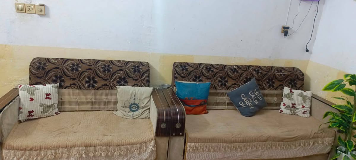 قنفات للبيع نضيفات مكاني الشطره
السعر 150 
***********
