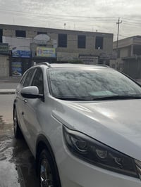 اسلام عليكم سورنتو 2020 خليجي مكفول  رقم بغداد باسمي  السياره فول عده ...