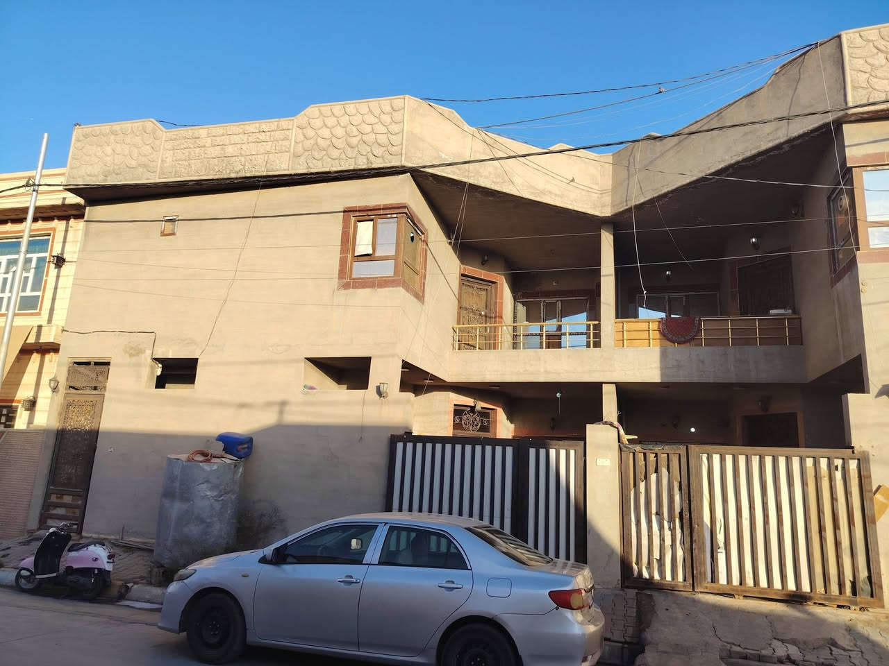 للبيع دار ركن 4 مشتملات المساحه 218 متر
رقم القطعة 8/488 مقاطعة 62
للاستفسار الاتصال على الرقم ***********
