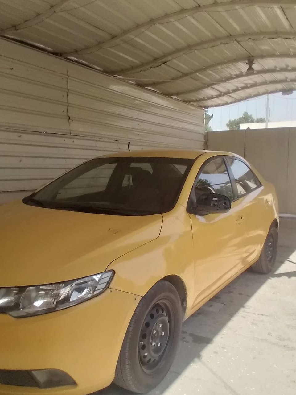 سلام عليكم كيا سيراتو 2012 خليجي مكينه 1600 السياره حلوه مكينه وكير خير من الله  
السعر80 وبيها مجال بسيط 
المكان التاجي قرية الفارس قرب الباب الاول

***********
