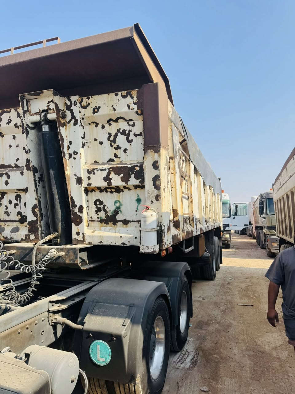 سلام عليكم عربانه علم موديل 2008                           تخم تاير   اتصال عله هاذه رقم ***********
