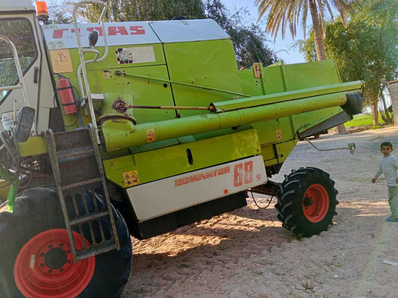 حاصوده للبيع2003فول مواصفات رقم اربيل بريمه نفخ دفاع  تاير26خلفي20 ابلام بوربرن العنوان نجف عباسيه ***********
