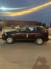 عليكم للبيع كيا سورنتو مديل 2011 رقم ديالى بسمي  السياره جاهزه على اخر...